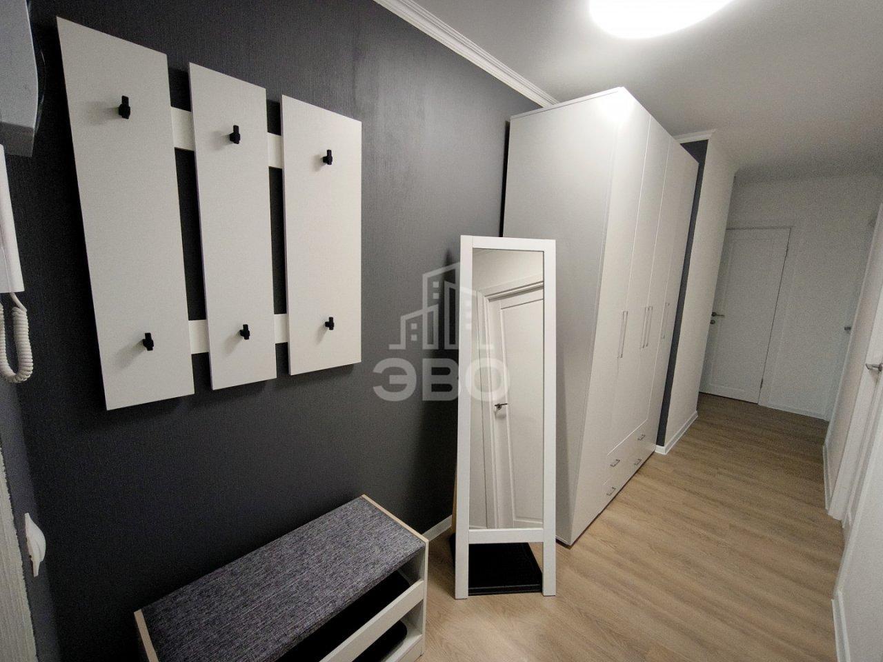 трехкомнатная квартира в Санкт-Петербурге по адресу: Гудиловская ул., 6, к 1