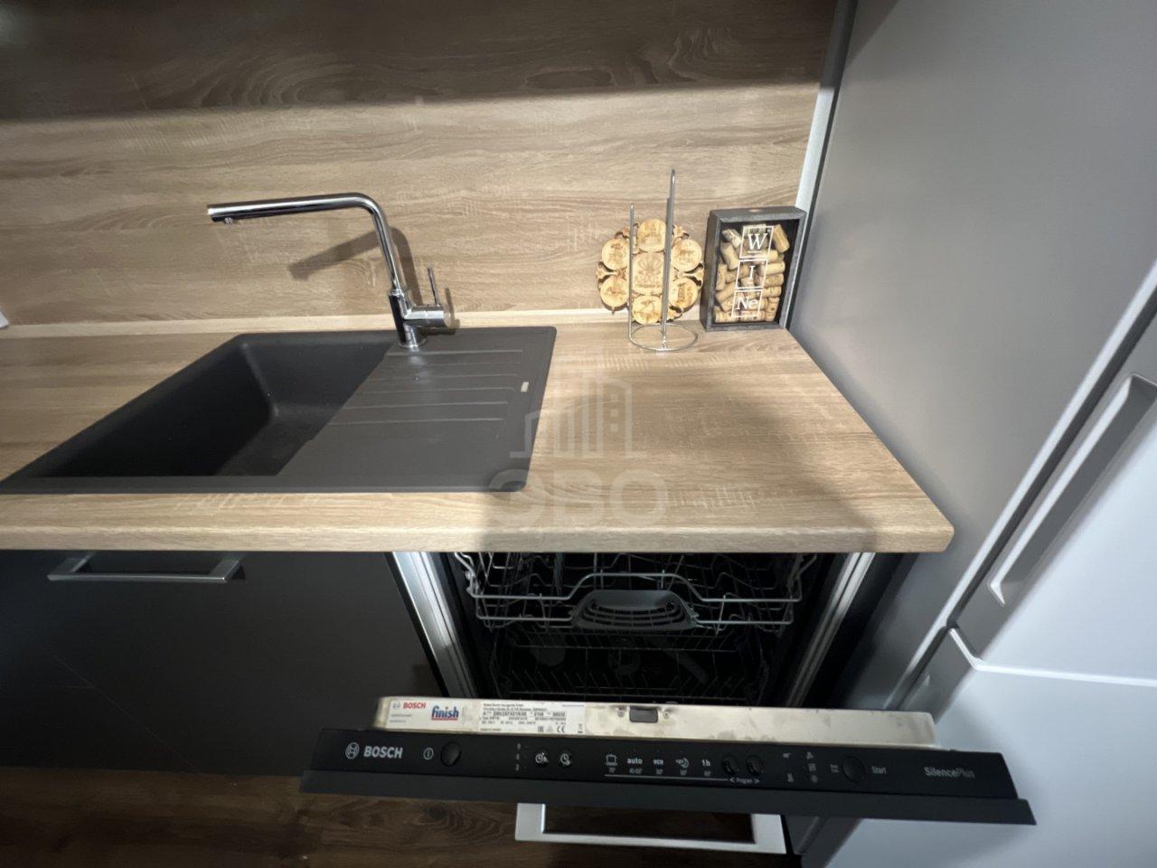 однокомнатная квартира в Санкт-Петербурге по адресу: Плесецкая ул., 20