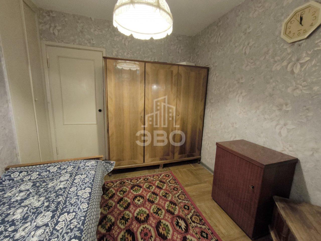 четырехкомнатная квартира в Санкт-Петербурге по адресу: Костюшко ул., 90