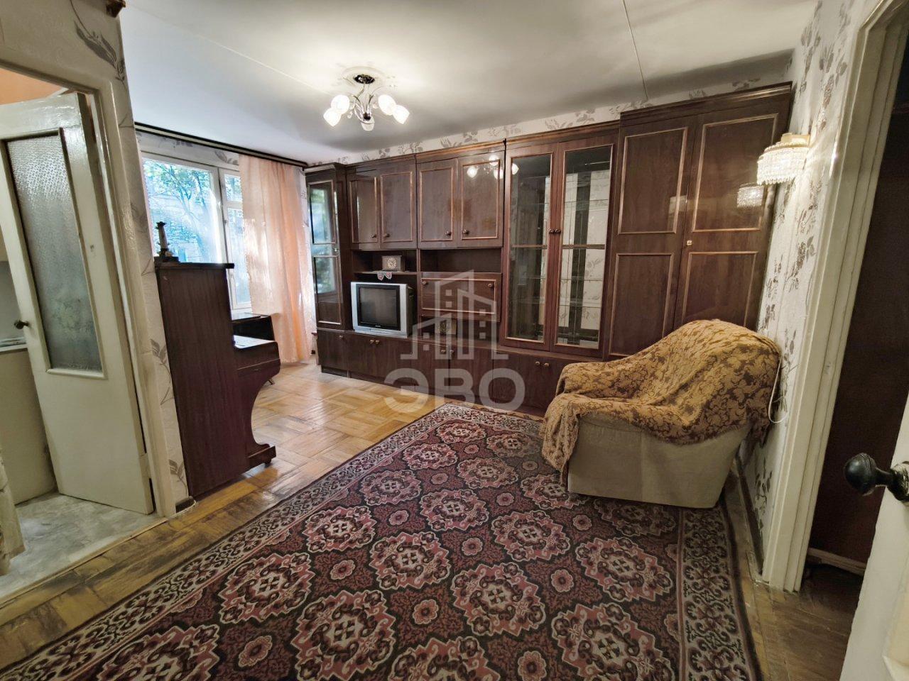 четырехкомнатная квартира в Санкт-Петербурге по адресу: Костюшко ул., 90