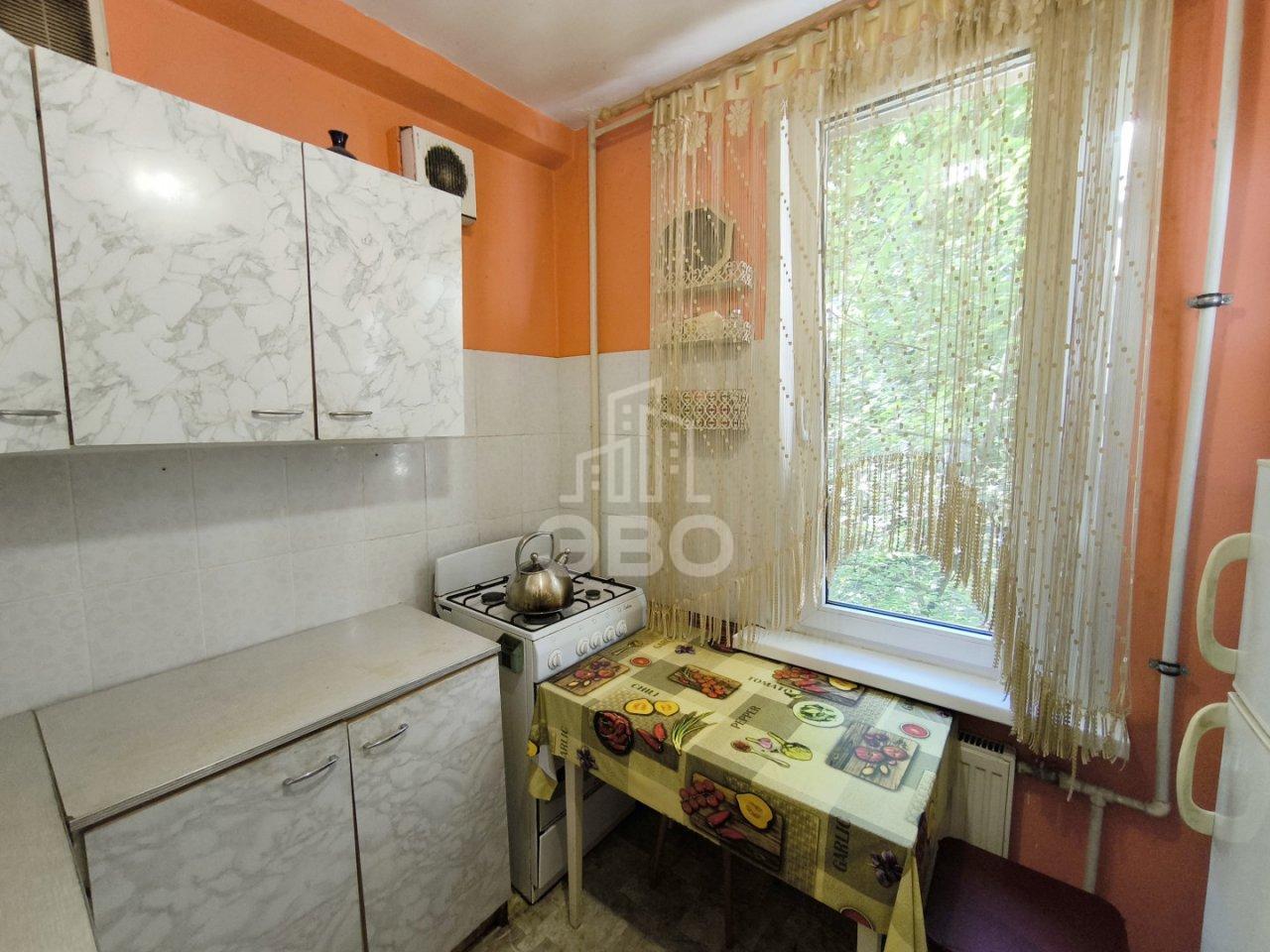 четырехкомнатная квартира в Санкт-Петербурге по адресу: Костюшко ул., 90