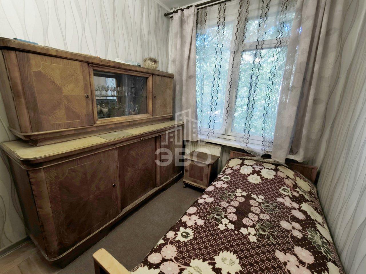 четырехкомнатная квартира в Санкт-Петербурге по адресу: Костюшко ул., 90