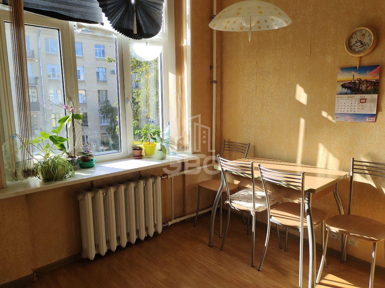 однокомнатная квартира в Санкт-Петербурге по адресу: Типанова ул., 10