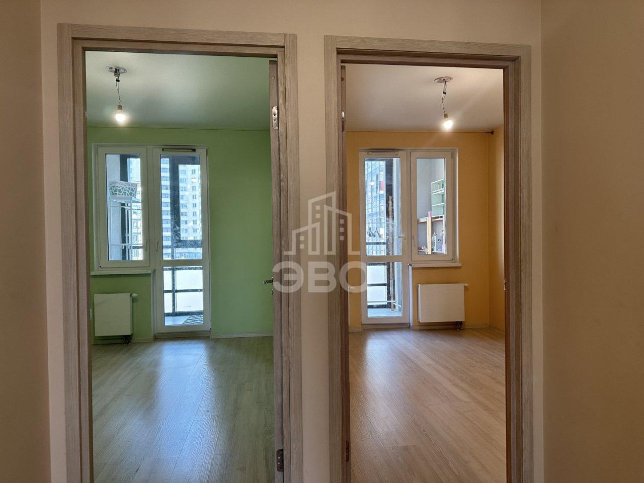 трехкомнатная квартира в Санкт-Петербурге по адресу: Оптиков ул., 34, к 1