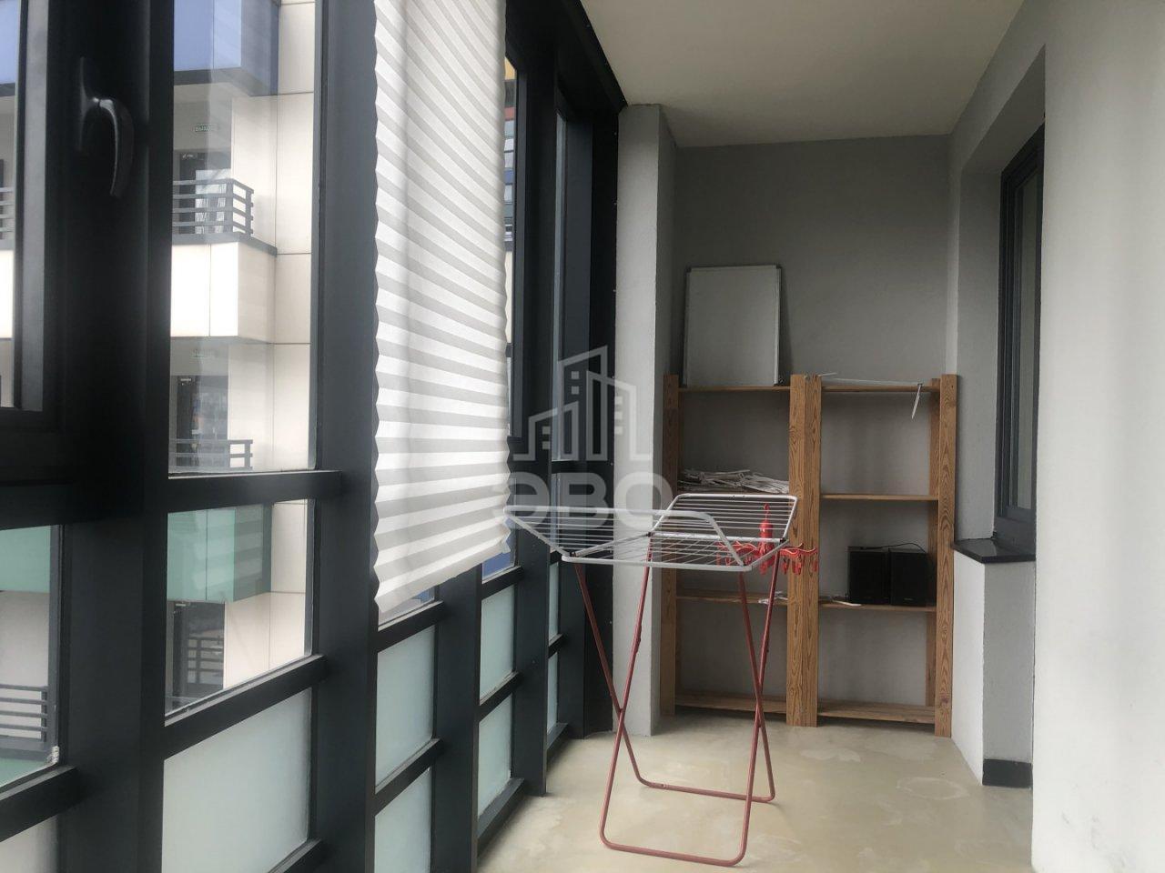 трехкомнатная квартира в Санкт-Петербурге по адресу: Оптиков ул., 34, к 1