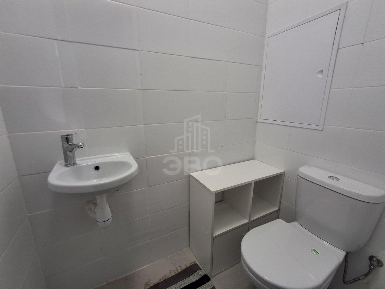 трехкомнатная квартира в Санкт-Петербурге по адресу: Голландская ул., 18, к 1