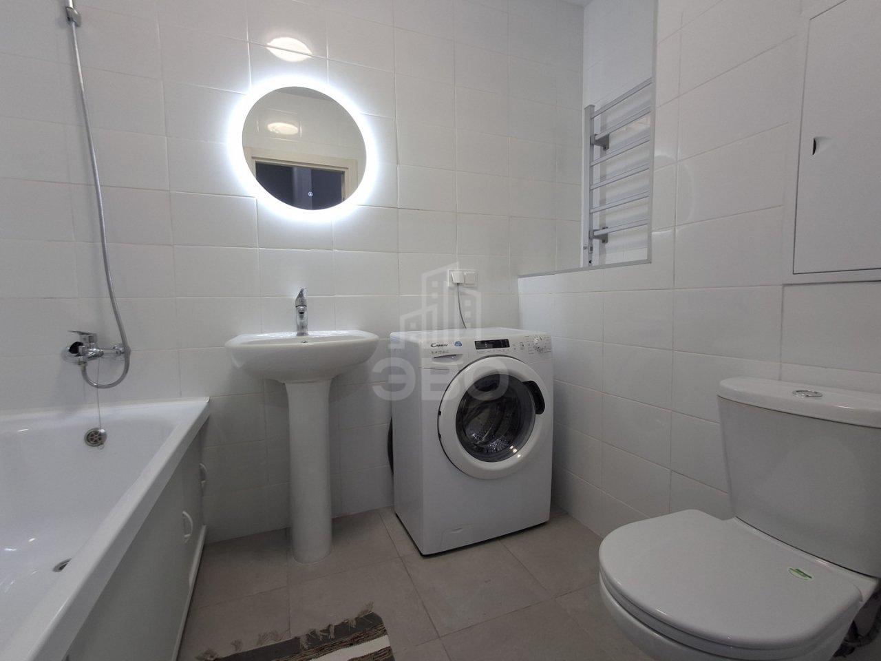 трехкомнатная квартира в Санкт-Петербурге по адресу: Голландская ул., 18, к 1