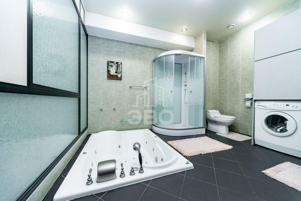 двухкомнатная квартира в Санкт-Петербурге по адресу: Пушкинская ул., 18