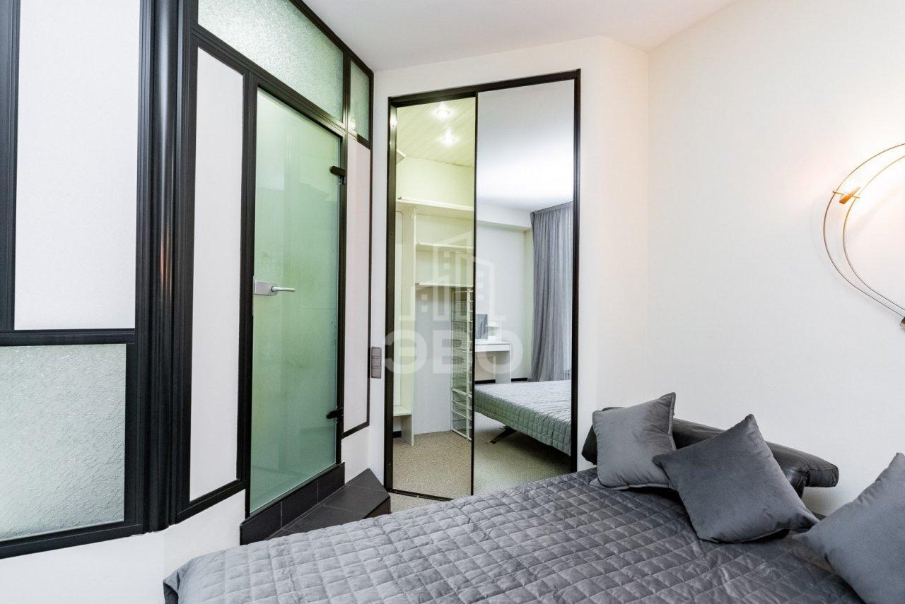 двухкомнатная квартира в Санкт-Петербурге по адресу: Пушкинская ул., 18