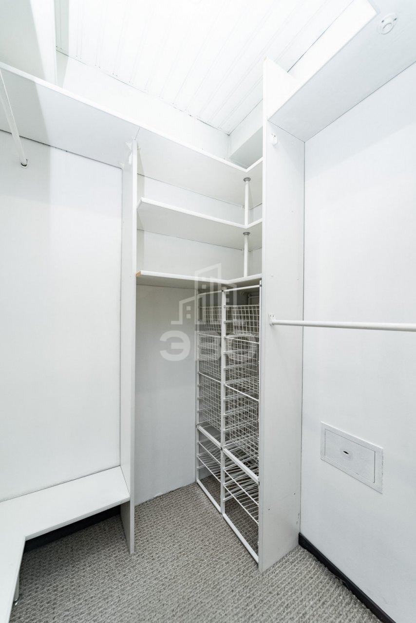 двухкомнатная квартира в Санкт-Петербурге по адресу: Пушкинская ул., 18