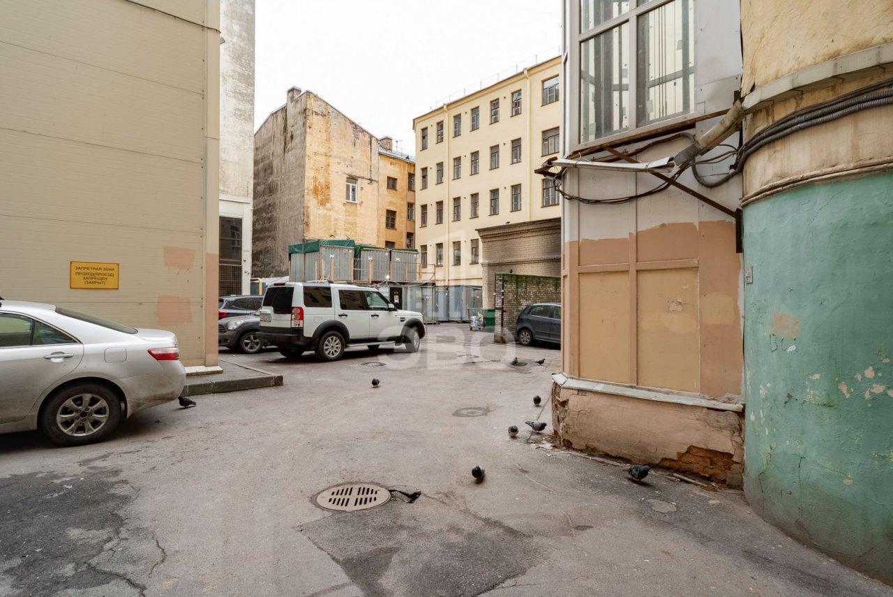 двухкомнатная квартира в Санкт-Петербурге по адресу: Пушкинская ул., 18