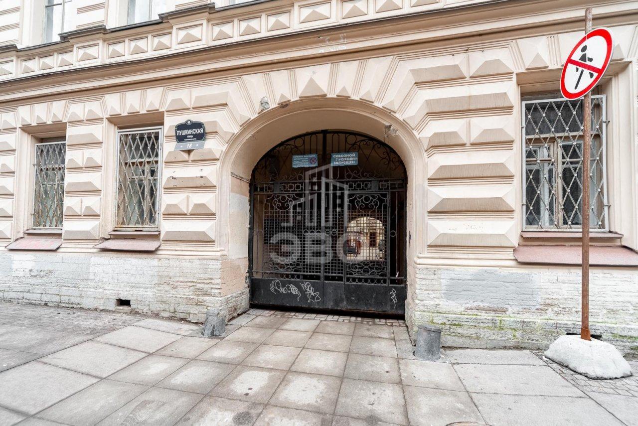 двухкомнатная квартира в Санкт-Петербурге по адресу: Пушкинская ул., 18