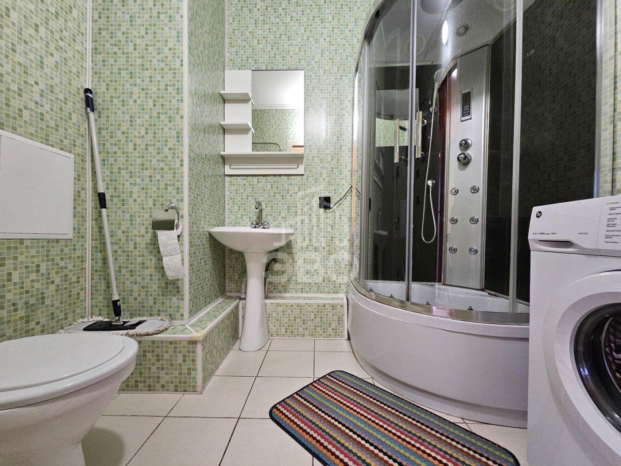 однокомнатная квартира в Санкт-Петербурге по адресу: Головнина б-р., 10, строение 1