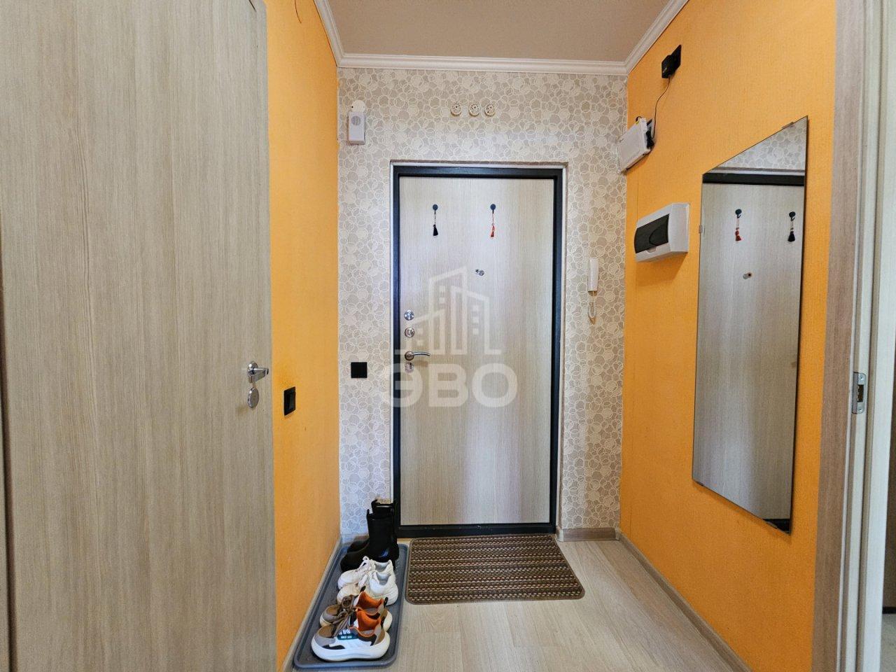 однокомнатная квартира в Санкт-Петербурге по адресу: Головнина б-р., 10, строение 1