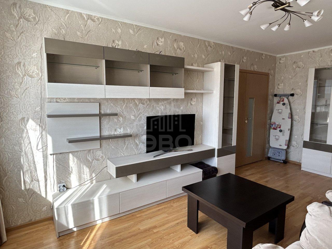 трехкомнатная квартира в Санкт-Петербурге по адресу: Ростовская ул., 1, литера А