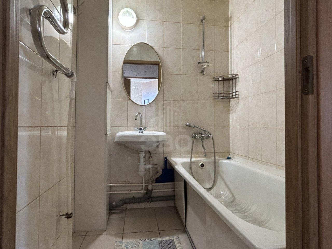 трехкомнатная квартира в Санкт-Петербурге по адресу: Ростовская ул., 1, литера А