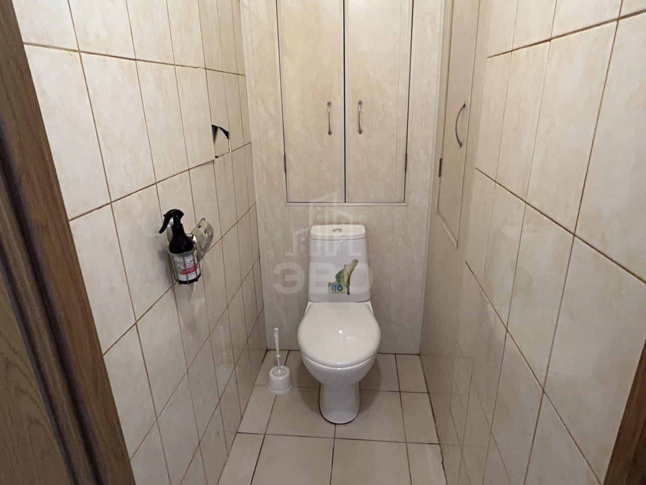 трехкомнатная квартира в Санкт-Петербурге по адресу: Ростовская ул., 1, литера А