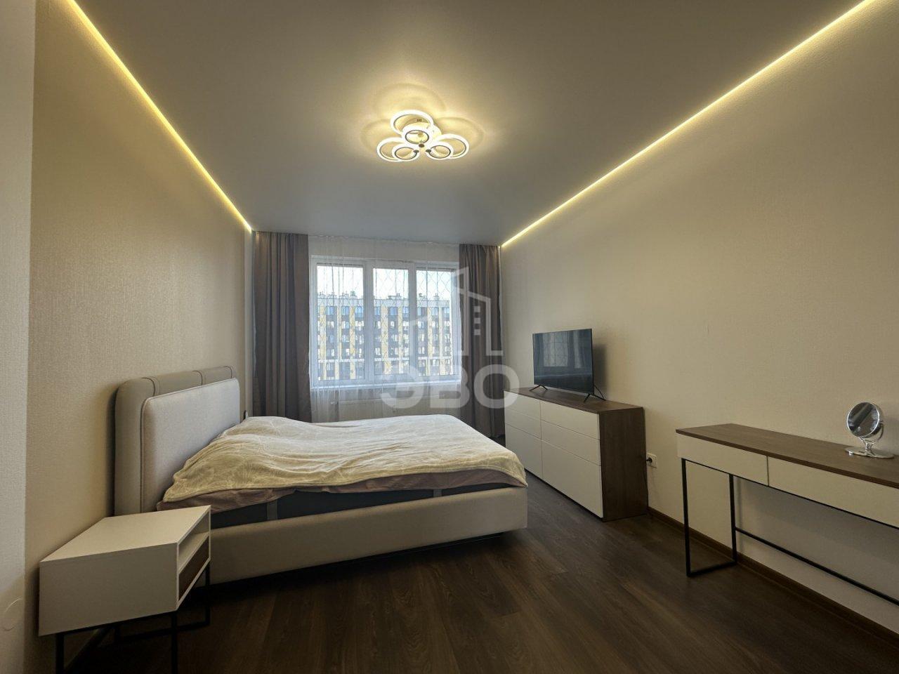 однокомнатная квартира в Санкт-Петербурге по адресу: Октябрьская наб., 34, к 5