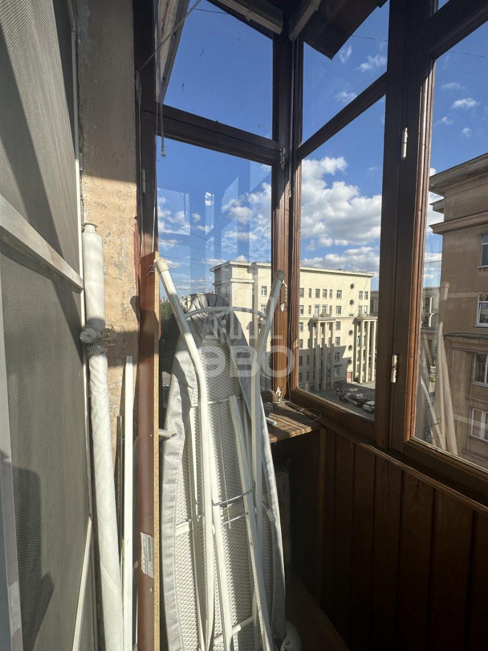 трехкомнатная квартира в Санкт-Петербурге по адресу: Ивановская ул., 15, литера А