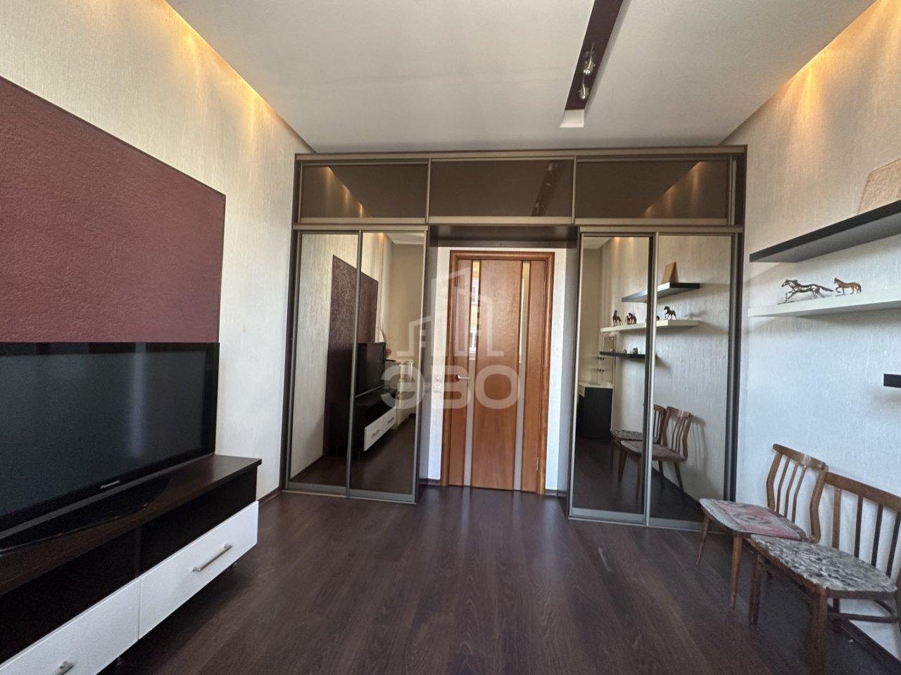 трехкомнатная квартира в Санкт-Петербурге по адресу: Ивановская ул., 15, литера А