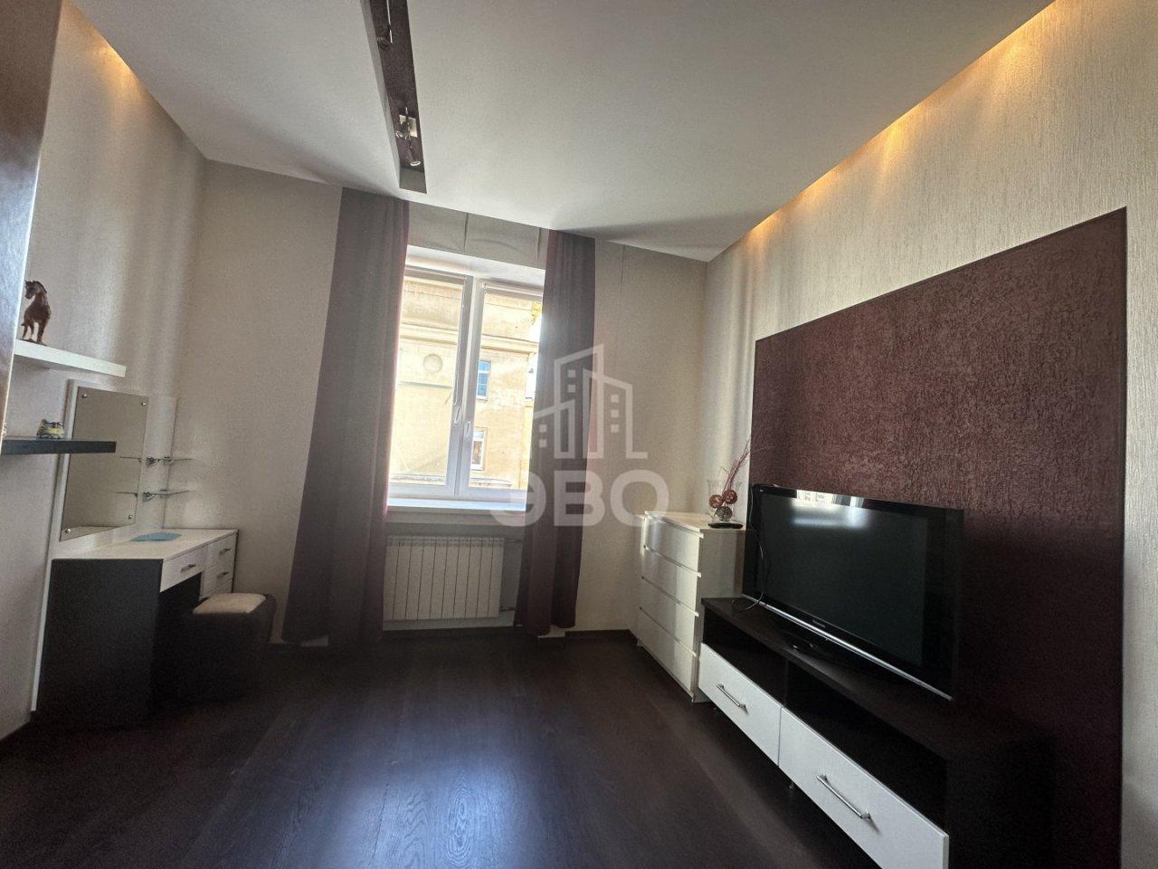 трехкомнатная квартира в Санкт-Петербурге по адресу: Ивановская ул., 15, литера А