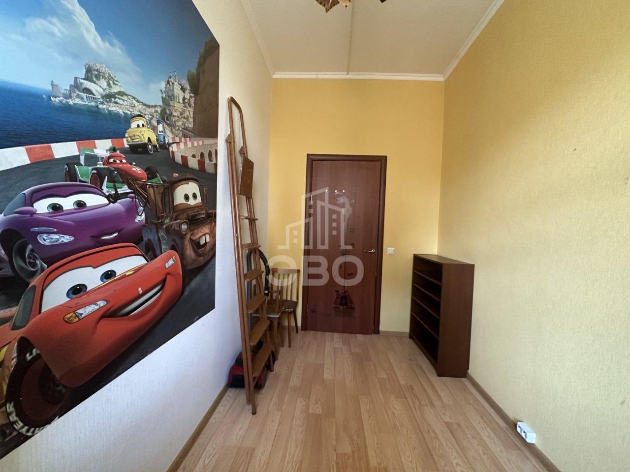 трехкомнатная квартира в Санкт-Петербурге по адресу: Ивановская ул., 15, литера А