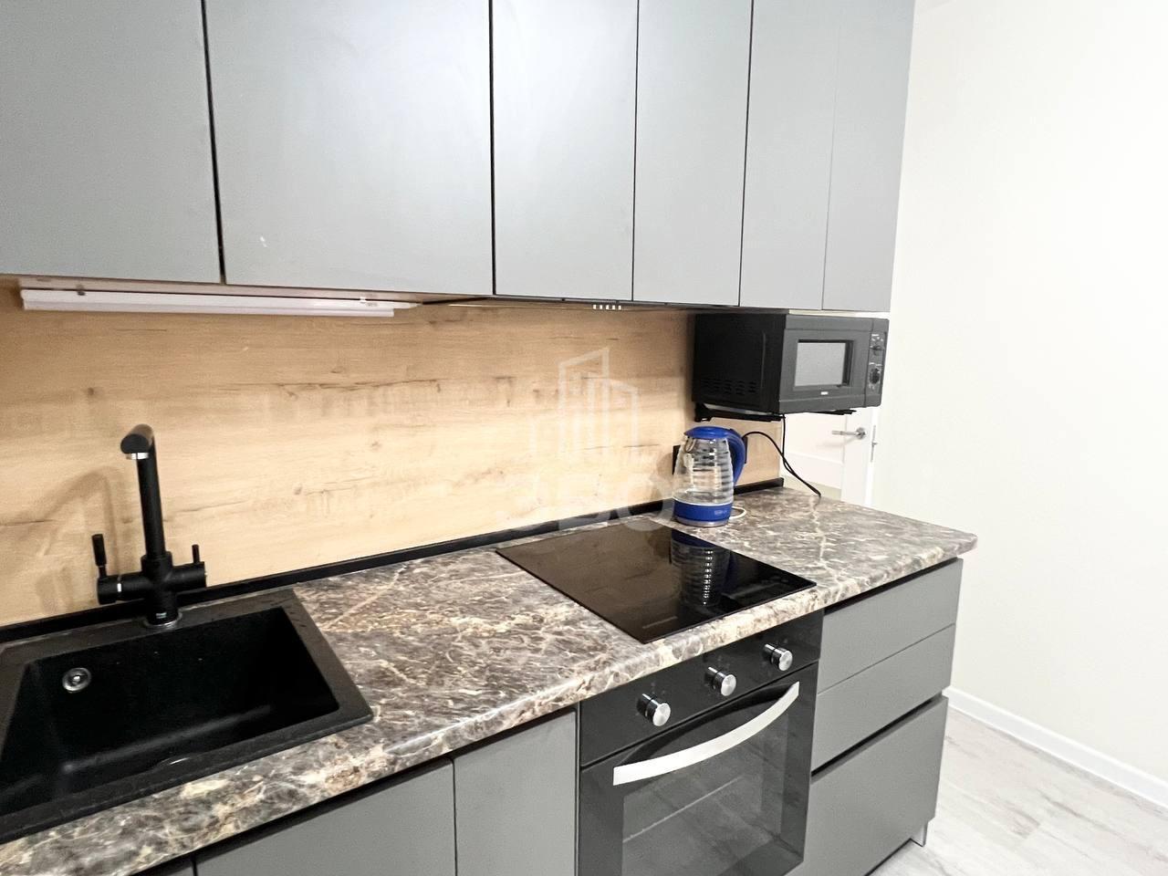 однокомнатная квартира в Санкт-Петербурге по адресу: Русановская ул., 18, к 6