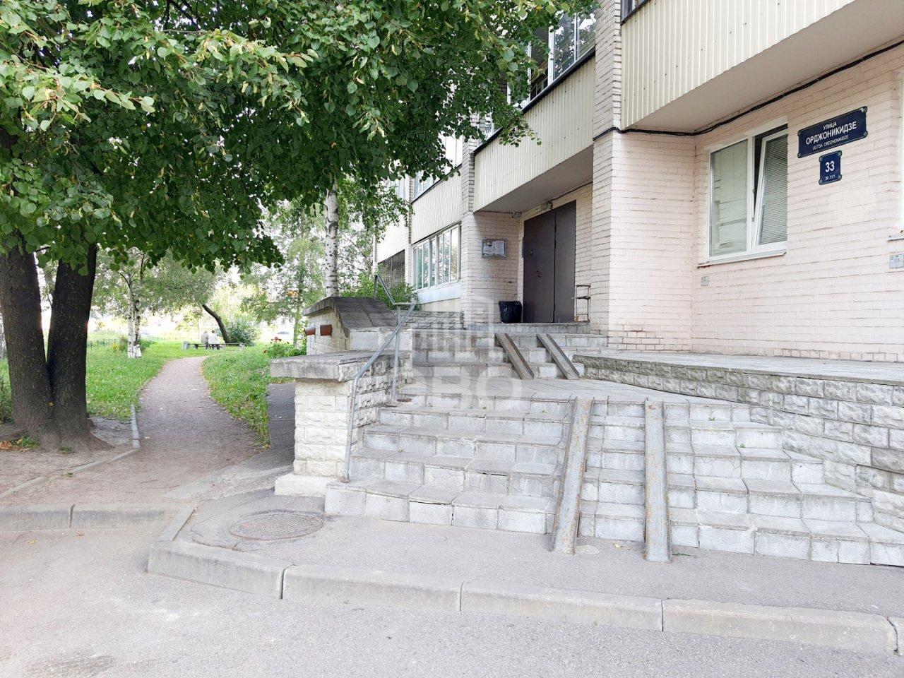 двухкомнатная квартира в Санкт-Петербурге по адресу: Орджоникидзе ул., 33