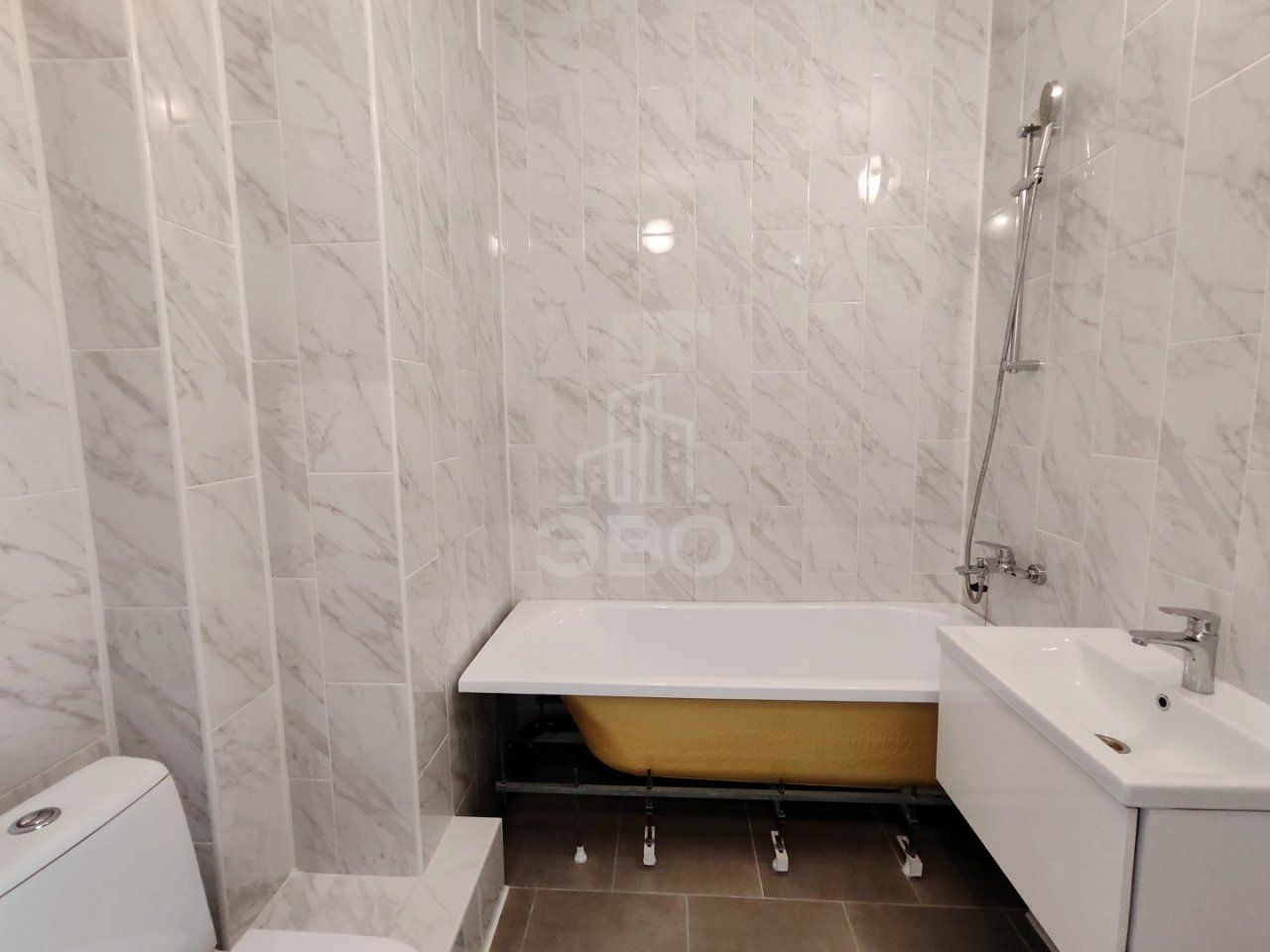 однокомнатная квартира в Санкт-Петербурге по адресу: Октябрьская наб., 40, строение 1