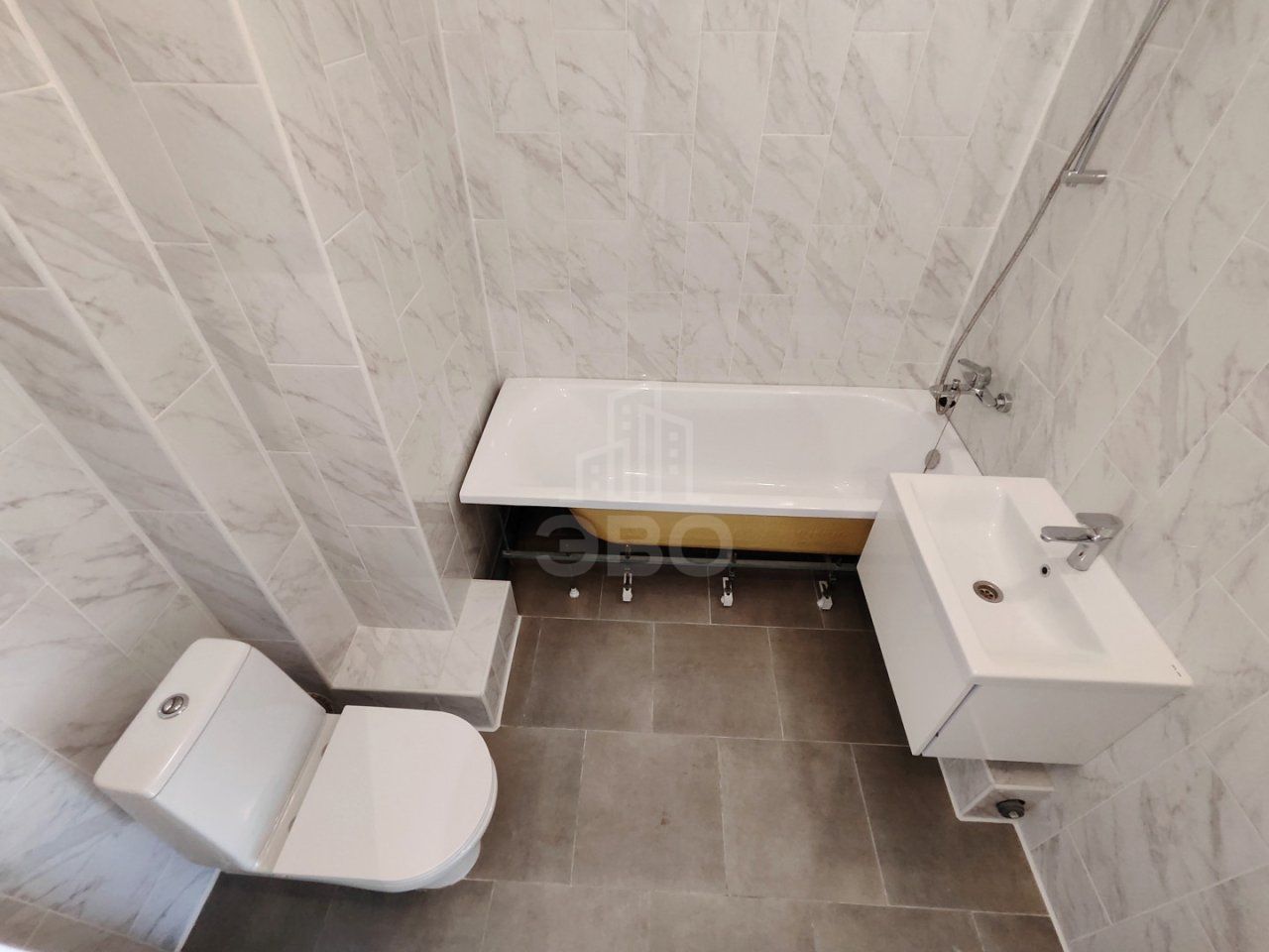 однокомнатная квартира в Санкт-Петербурге по адресу: Октябрьская наб., 40, строение 1