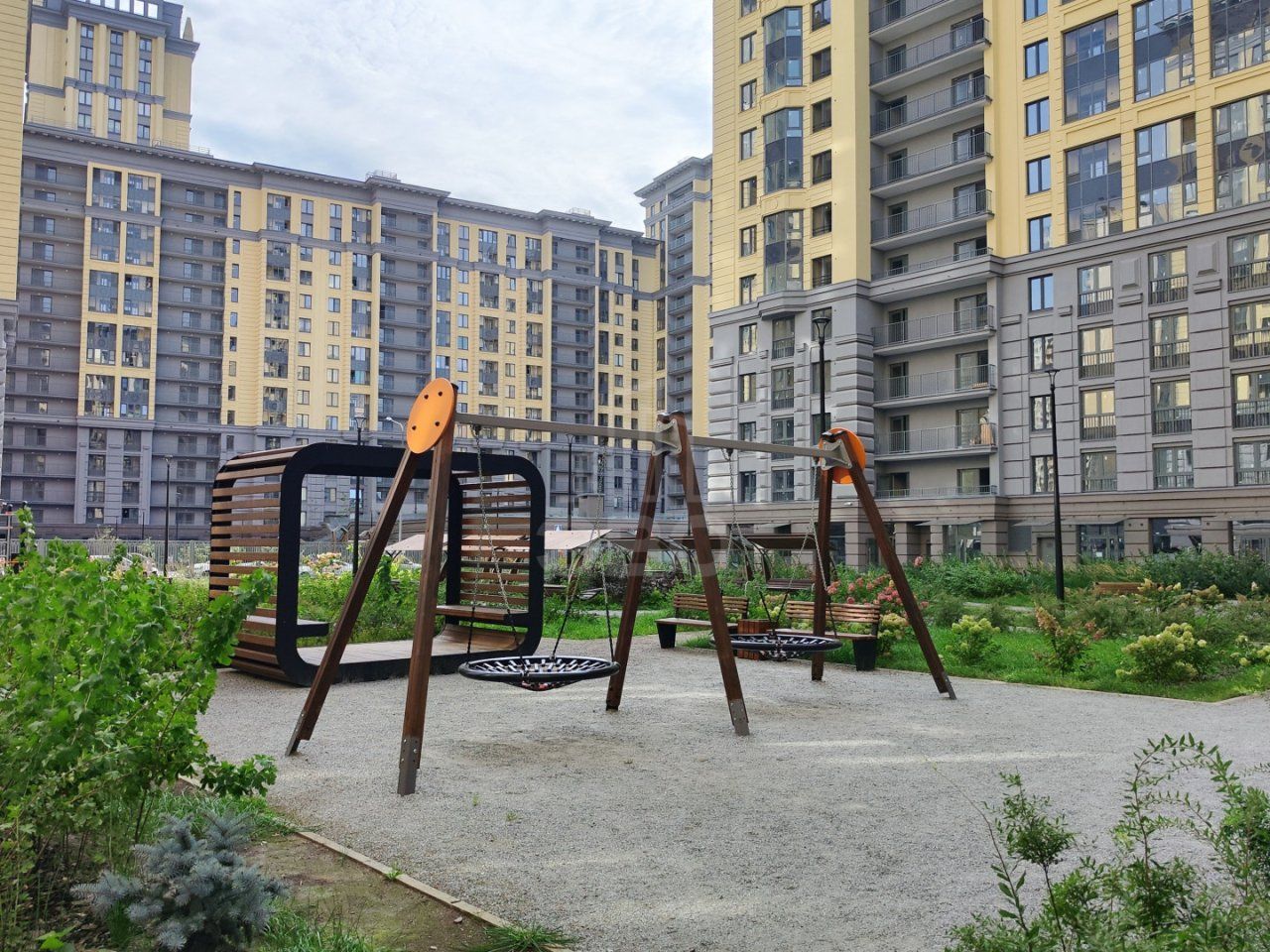 однокомнатная квартира в Санкт-Петербурге по адресу: Октябрьская наб., 40, строение 1