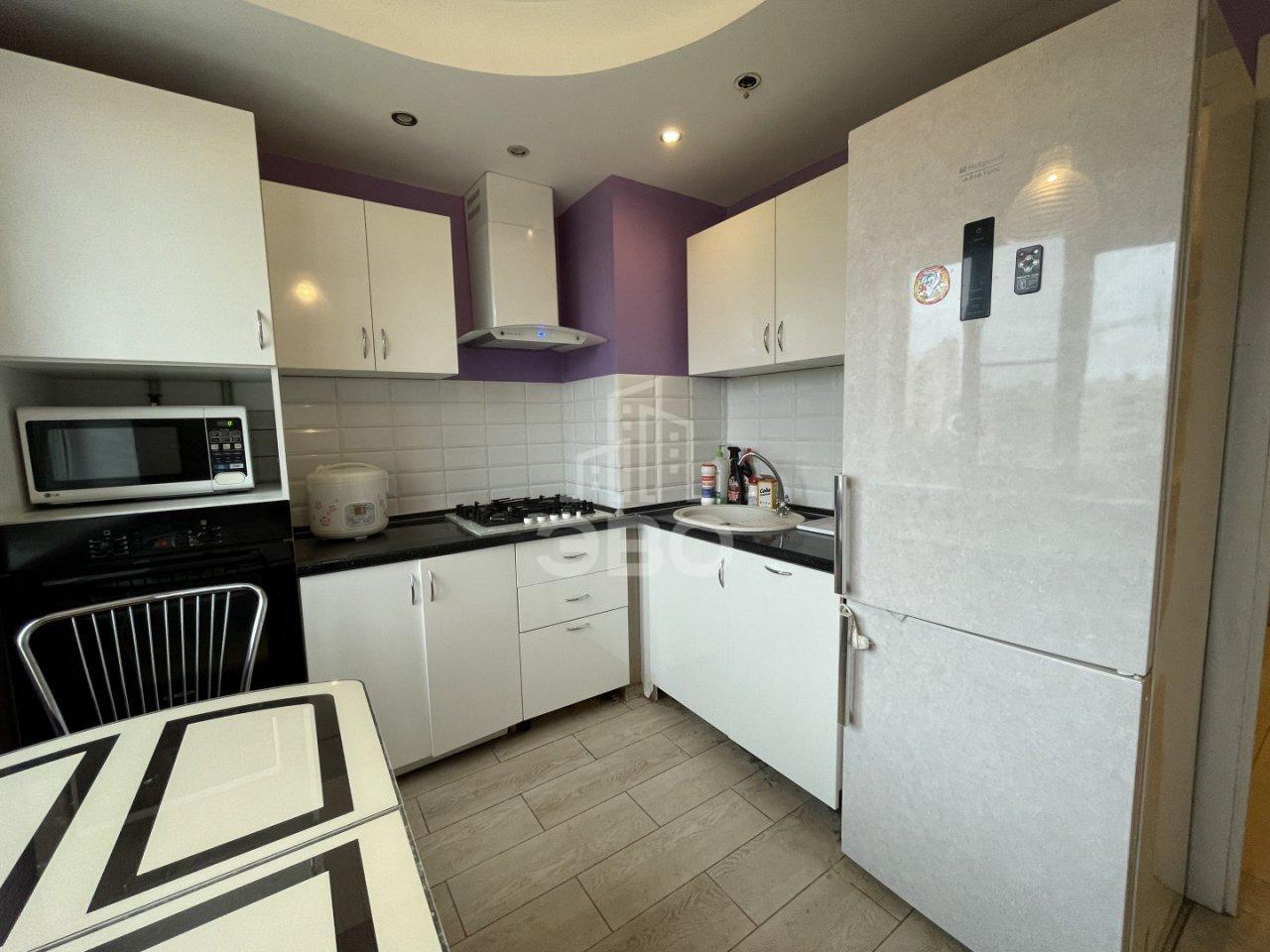 однокомнатная квартира в Санкт-Петербурге по адресу: Культуры проспект, 12, к 1