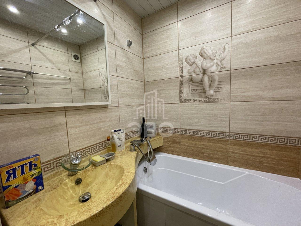 однокомнатная квартира в Санкт-Петербурге по адресу: Культуры проспект, 12, к 1