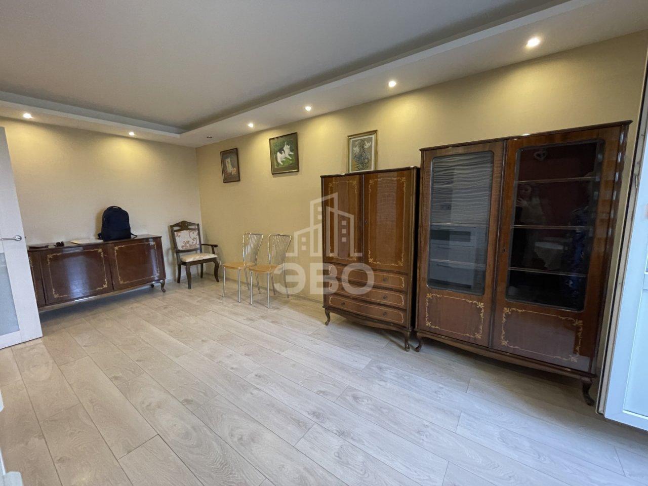 однокомнатная квартира в Санкт-Петербурге по адресу: Культуры проспект, 12, к 1