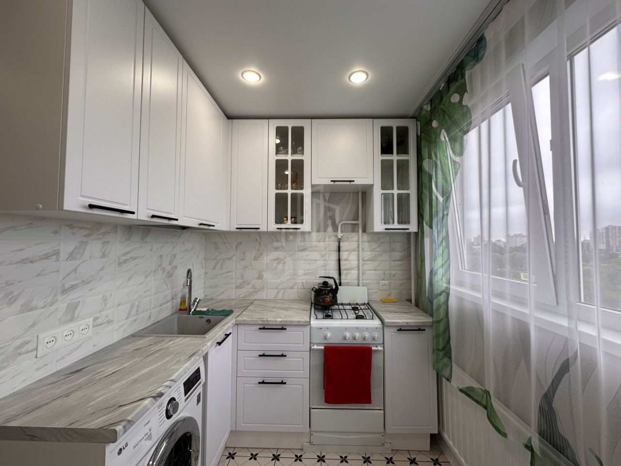 однокомнатная квартира в Санкт-Петербурге по адресу: Луначарского проспект, 90, к 1, литера А