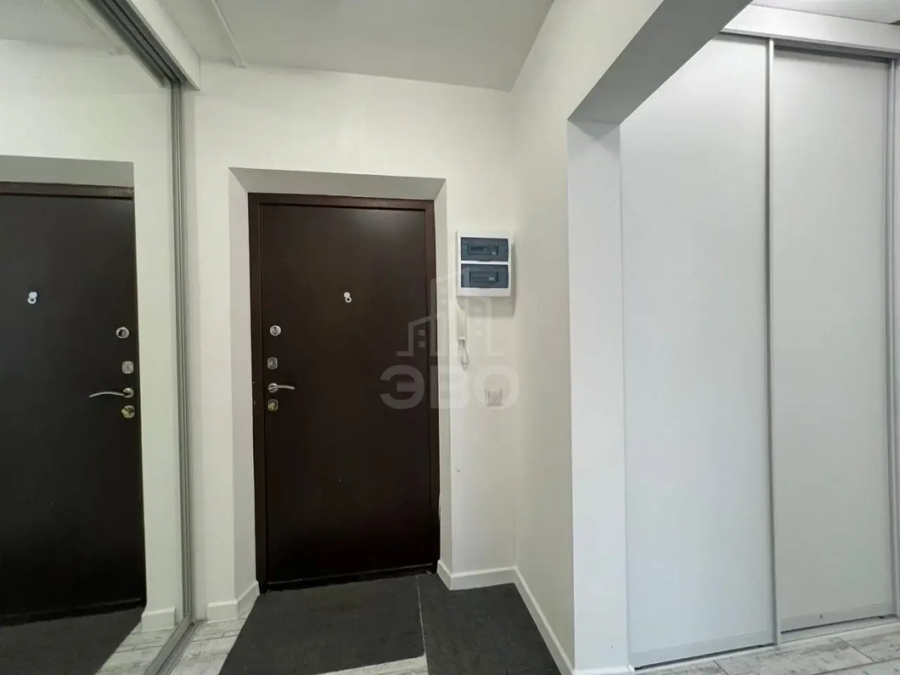 однокомнатная квартира в Санкт-Петербурге по адресу: Глухарская ул., 27, к 1