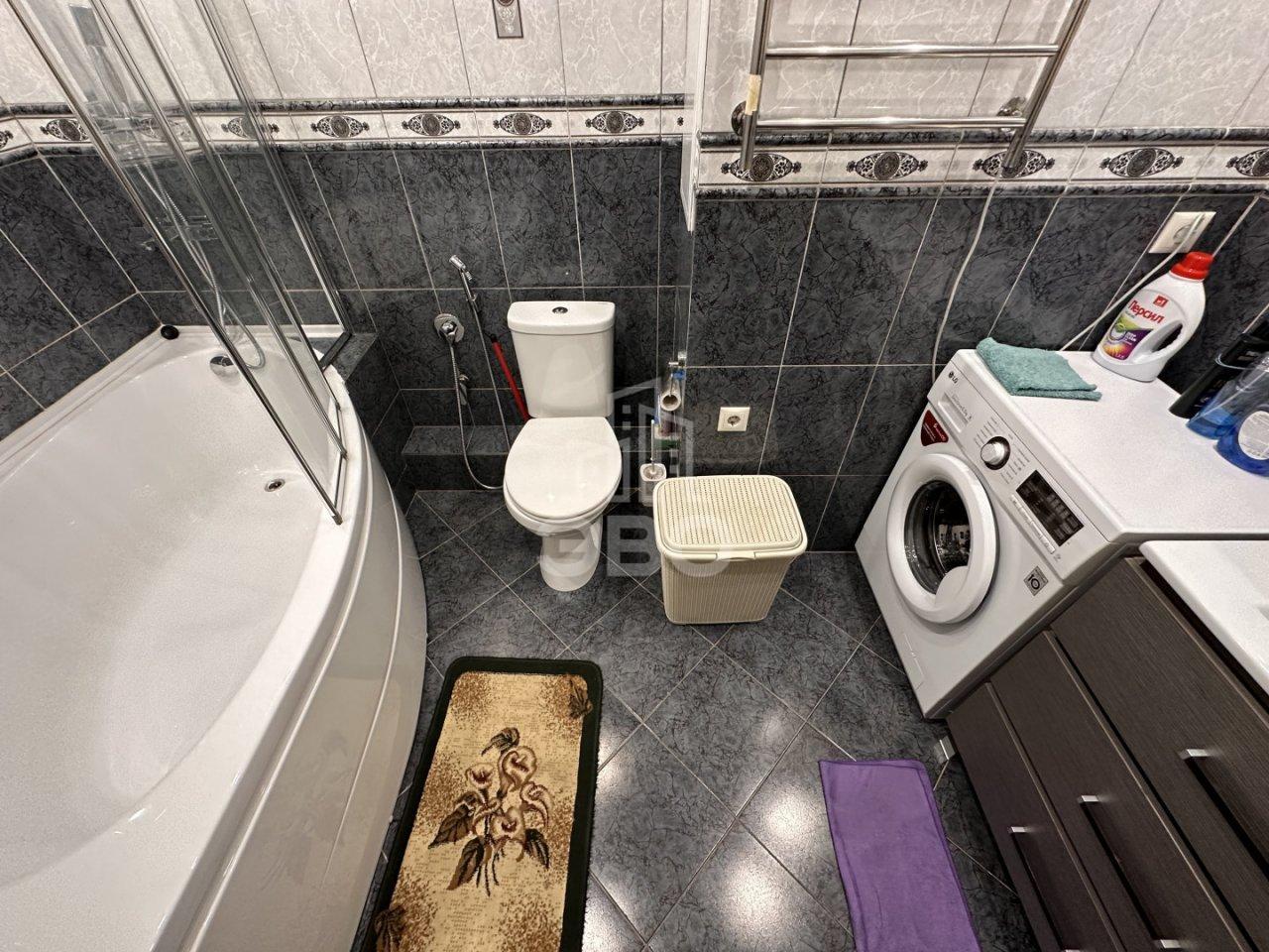 двухкомнатная квартира в Санкт-Петербурге по адресу: Кондратьевский проспект, 62, к 7