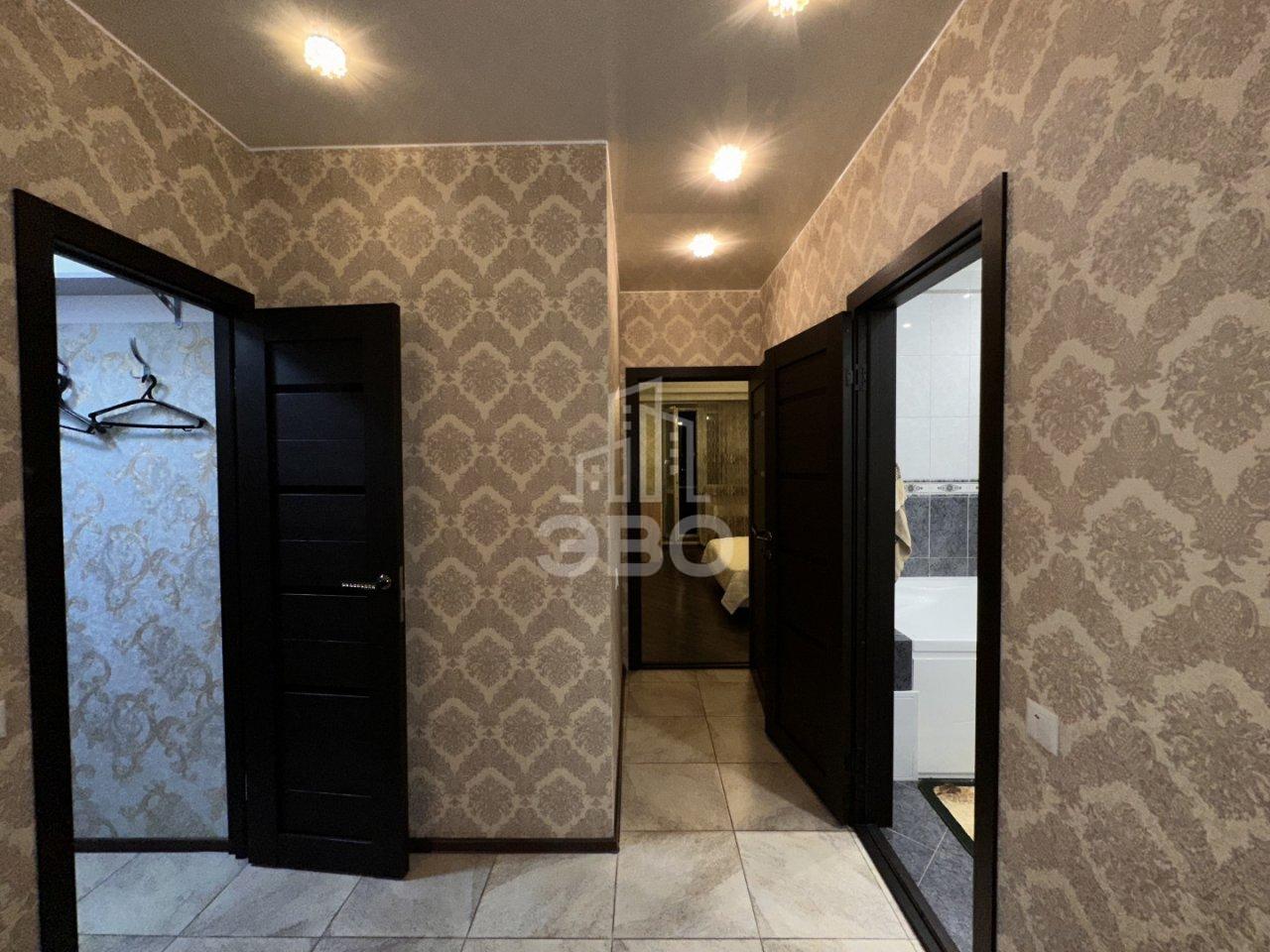 двухкомнатная квартира в Санкт-Петербурге по адресу: Кондратьевский проспект, 62, к 7