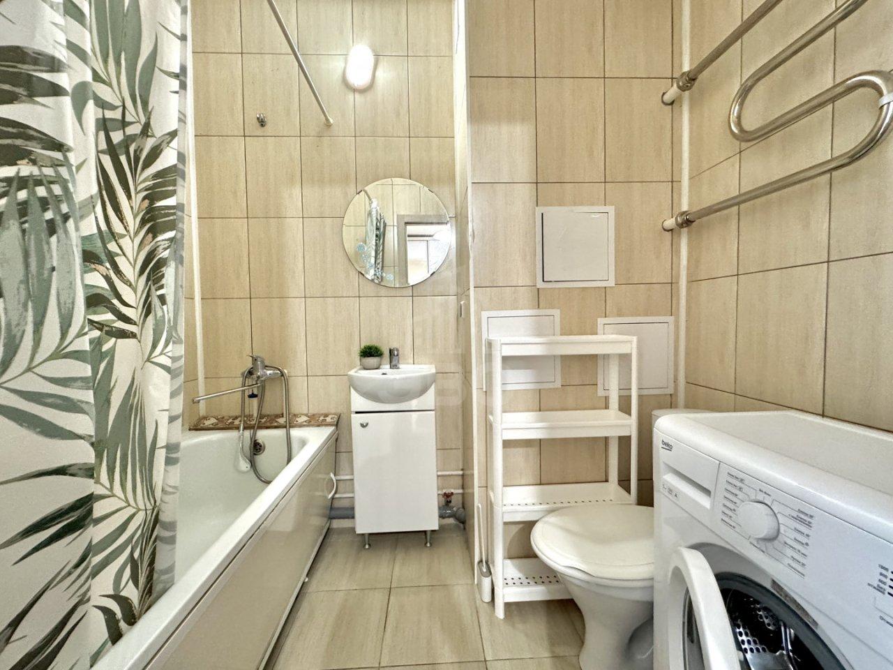 однокомнатная квартира в Санкт-Петербурге по адресу: Ленинский проспект, 64, к 1