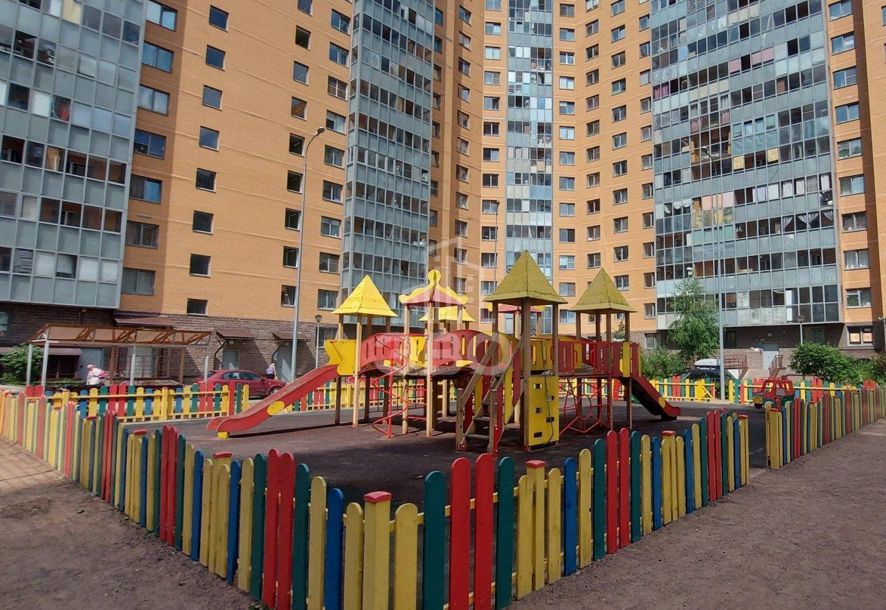 двухкомнатная квартира в Санкт-Петербурге по адресу: Привокзальная пл., 5к6