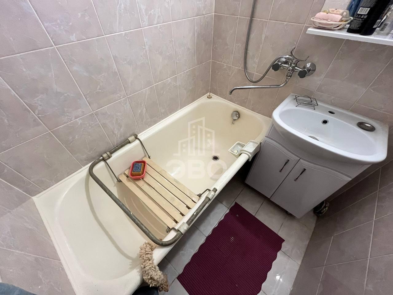 двухкомнатная квартира в Санкт-Петербурге по адресу: Сикейроса ул., 7