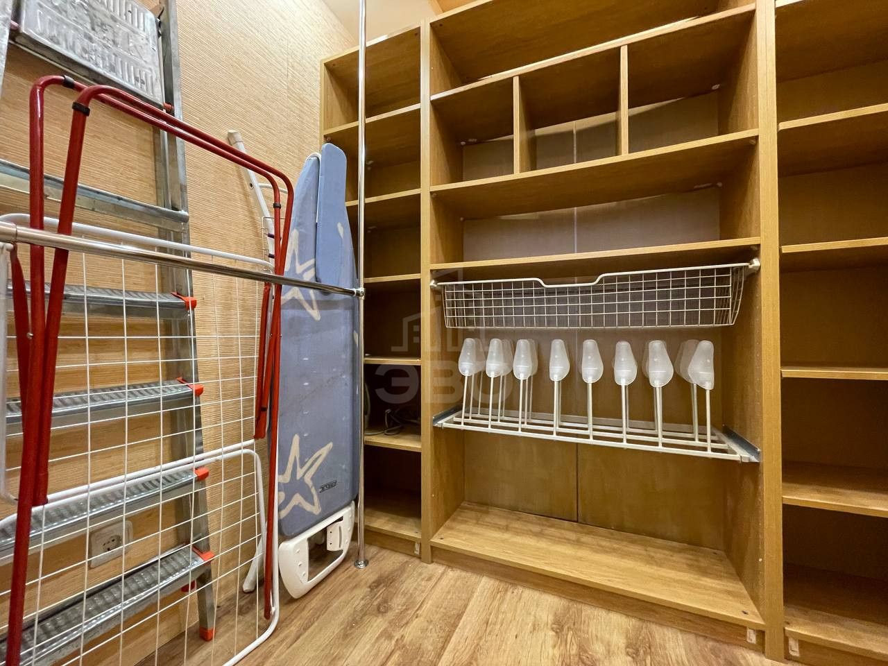 двухкомнатная квартира в Санкт-Петербурге по адресу: Подольская ул., 19