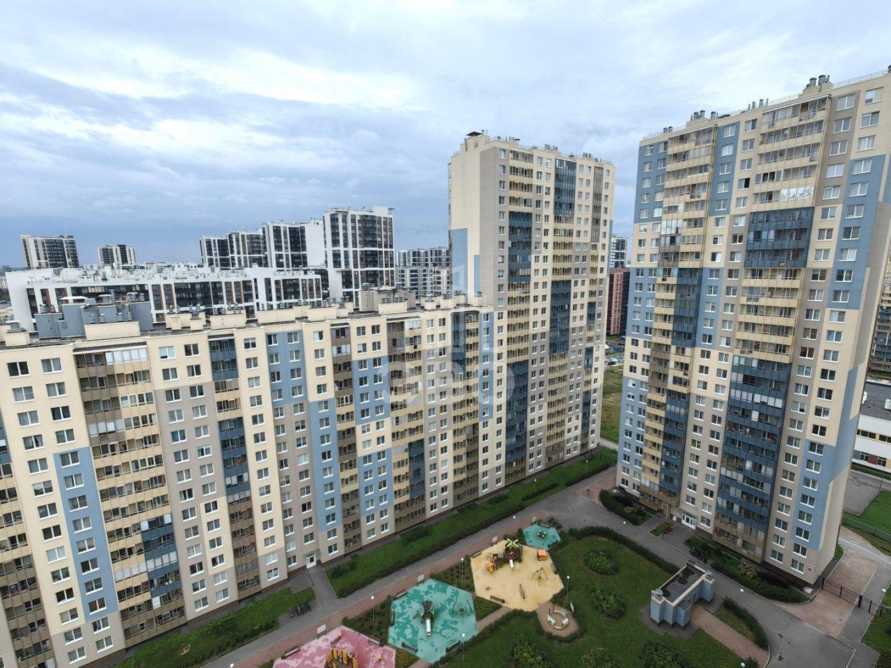 однокомнатная квартира в Санкт-Петербурге по адресу: Верхне-Каменская ул., 5