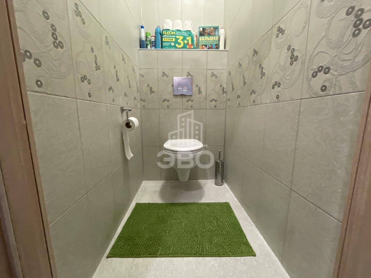 трехкомнатная квартира в Санкт-Петербурге по адресу: Ленинградская ул., 7