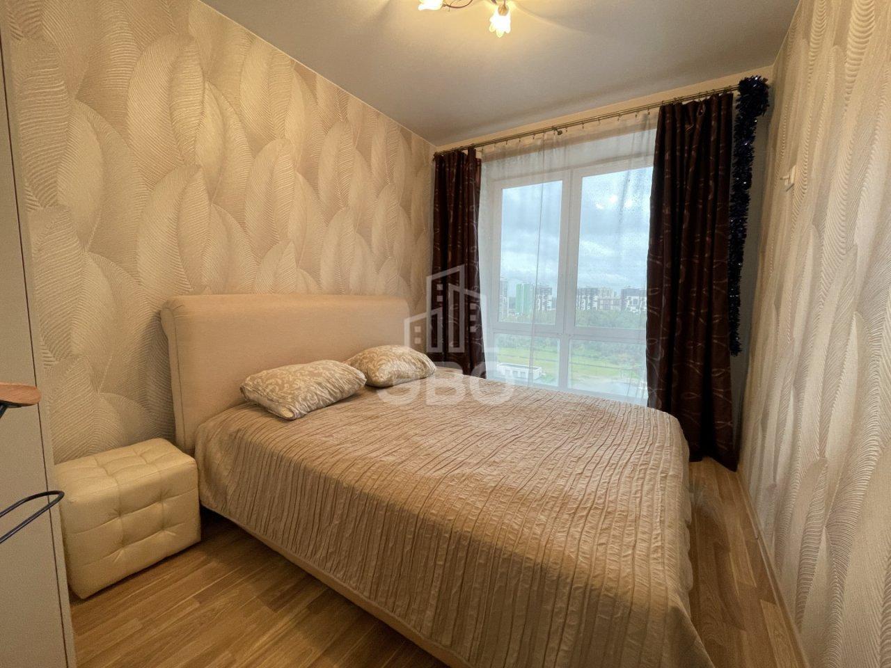 трехкомнатная квартира в Санкт-Петербурге по адресу: Ленинградская ул., 7