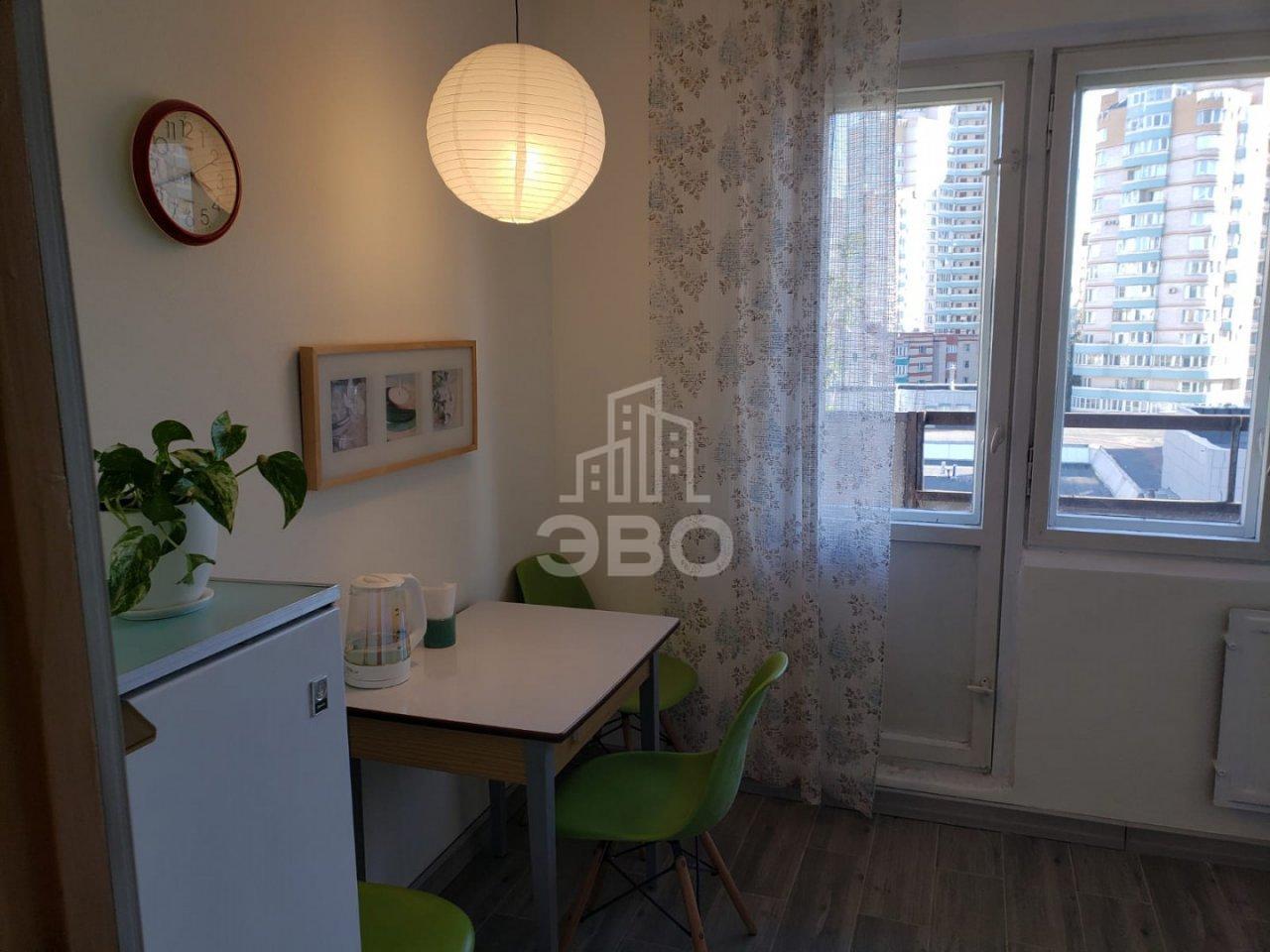 однокомнатная квартира в Санкт-Петербурге по адресу: Ударников проспект, 42