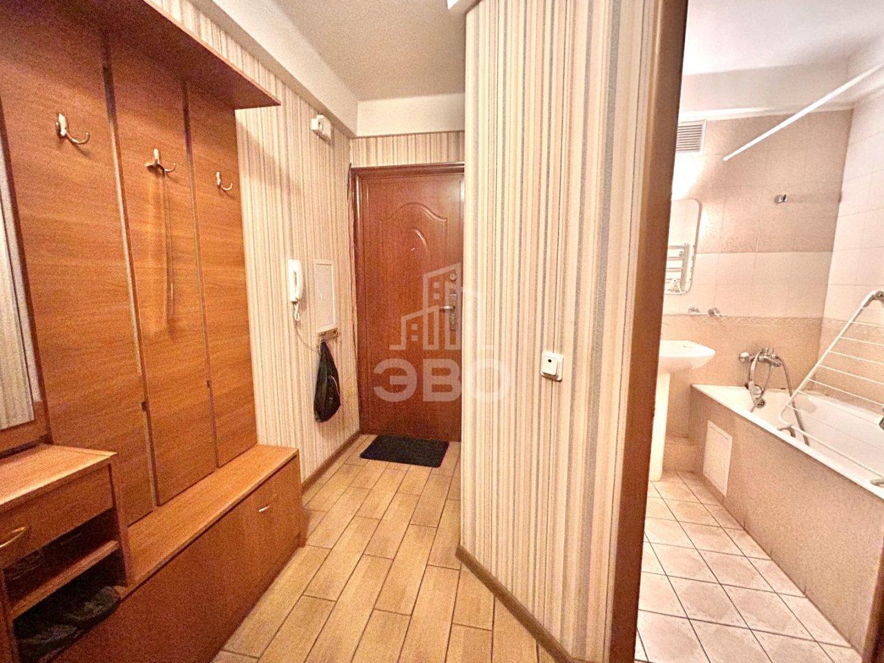 однокомнатная квартира в Санкт-Петербурге по адресу: Новосибирская ул., 3