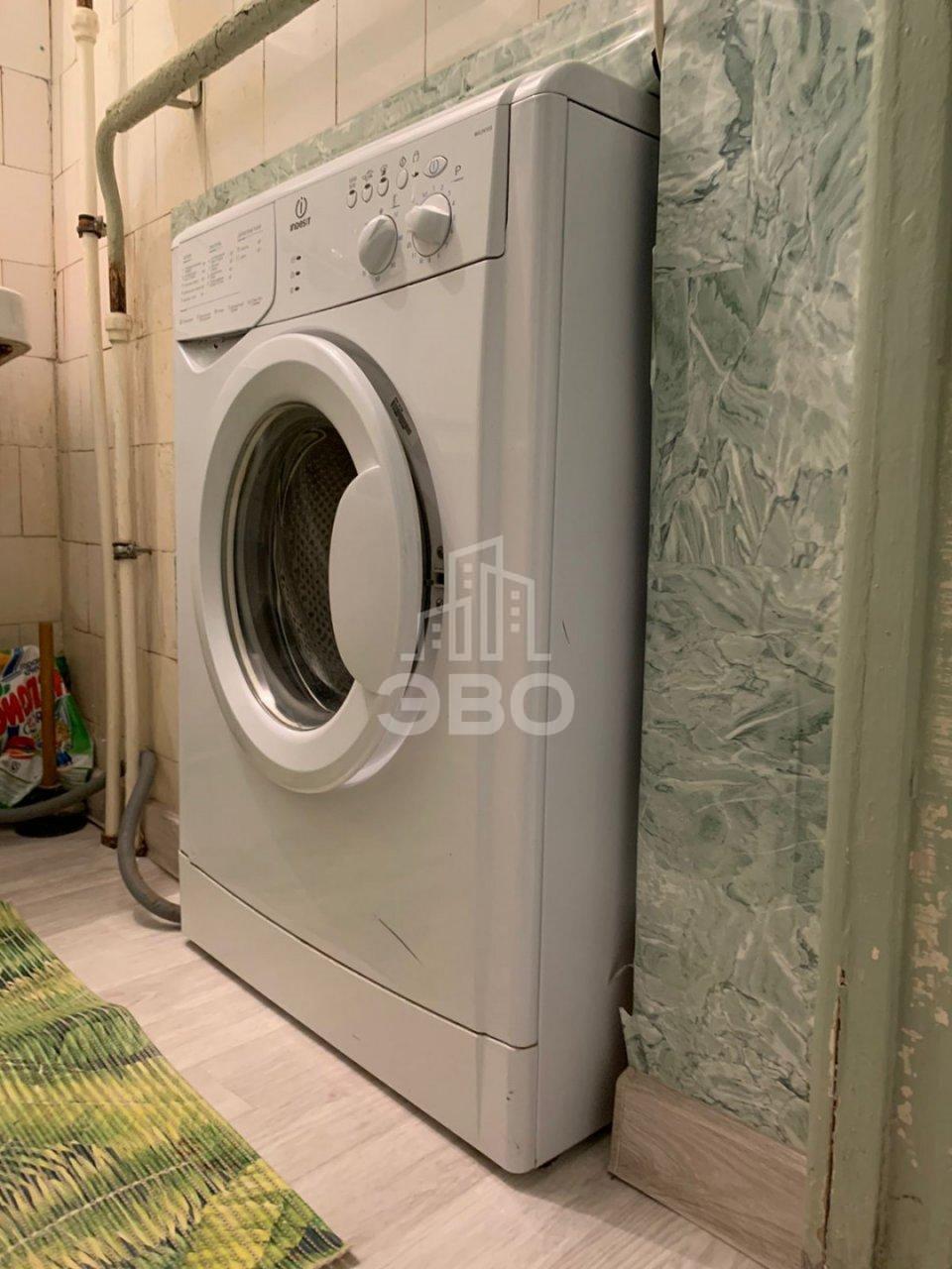 трехкомнатная квартира в Санкт-Петербурге по адресу: Школьная ул., 76