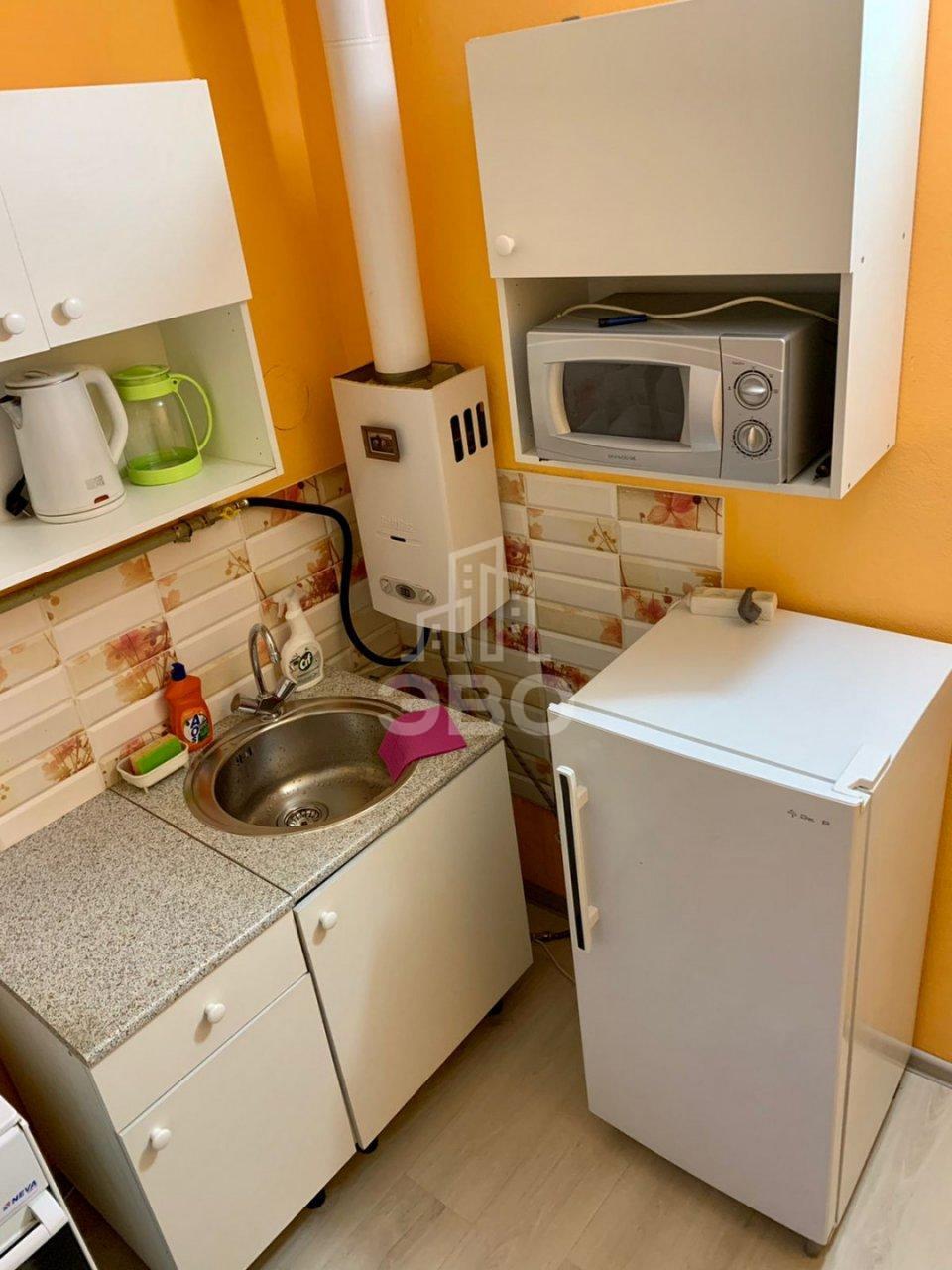 трехкомнатная квартира в Санкт-Петербурге по адресу: Школьная ул., 76