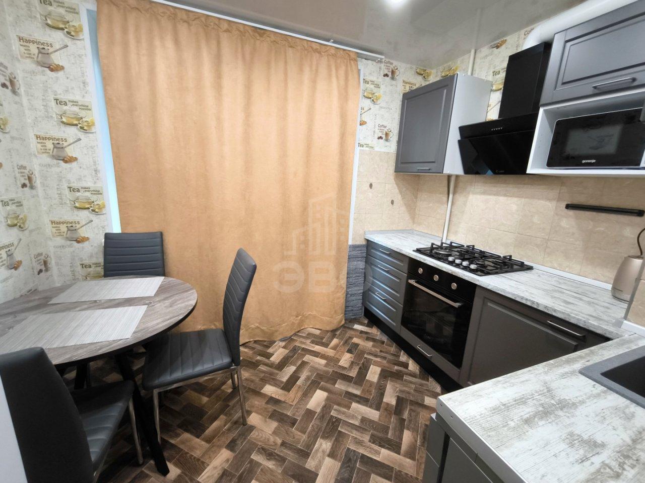 однокомнатная квартира в Санкт-Петербурге по адресу: Ивана Фомина ул., 13, к 1